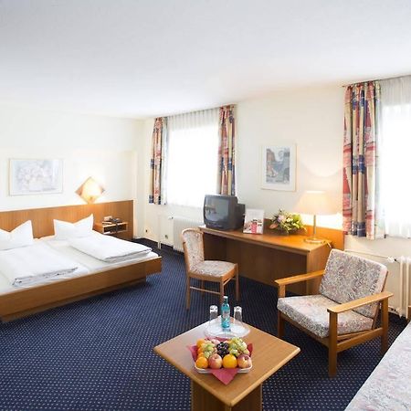 Trip Inn Hotel Frankfurt Airport Rüsselsheim Exteriör bild