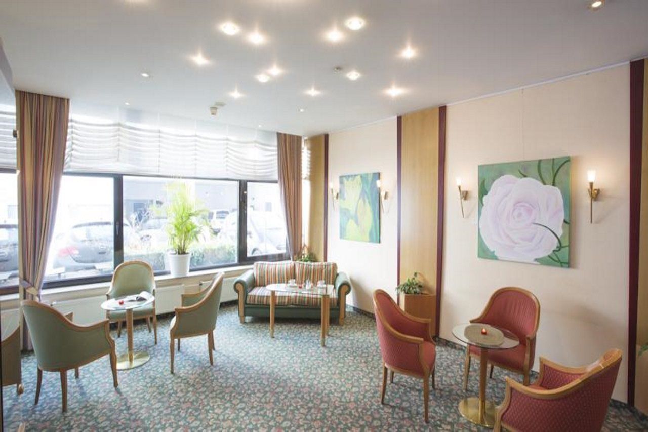 Trip Inn Hotel Frankfurt Airport Rüsselsheim Exteriör bild