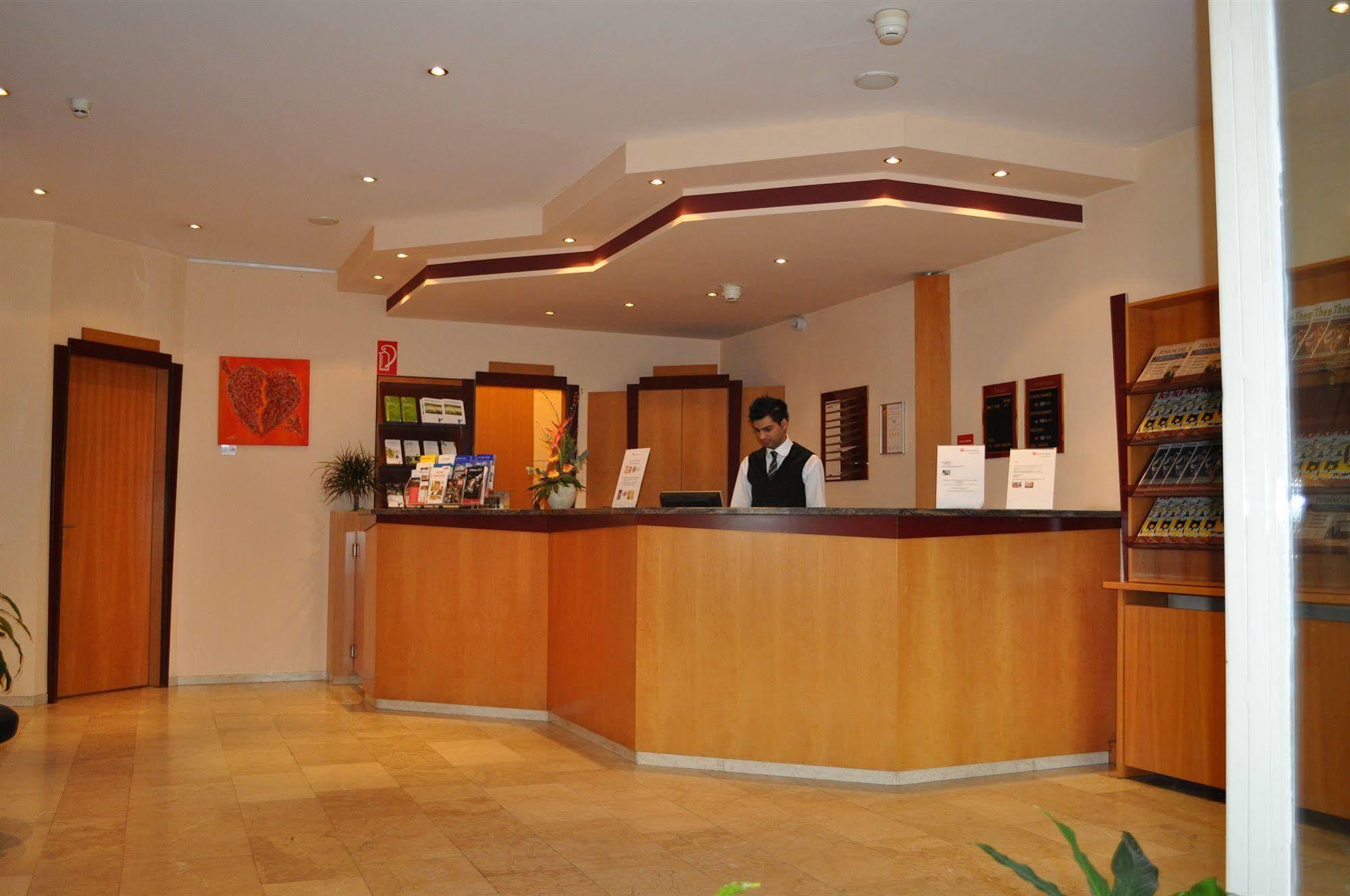 Trip Inn Hotel Frankfurt Airport Rüsselsheim Exteriör bild