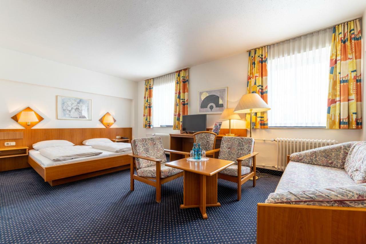 Trip Inn Hotel Frankfurt Airport Rüsselsheim Exteriör bild