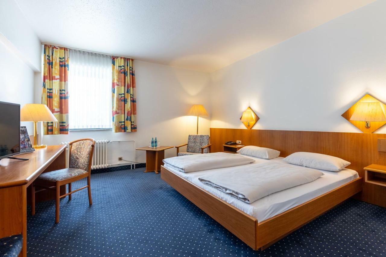 Trip Inn Hotel Frankfurt Airport Rüsselsheim Exteriör bild