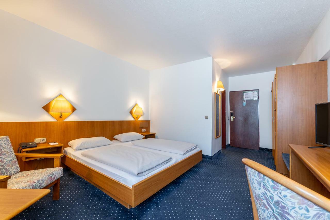 Trip Inn Hotel Frankfurt Airport Rüsselsheim Exteriör bild